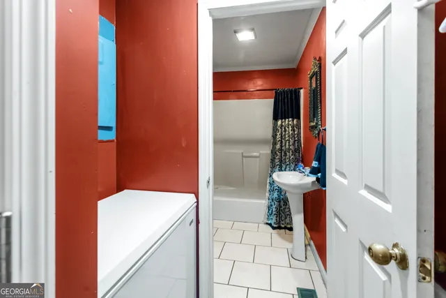 a view of a workspace with furniture