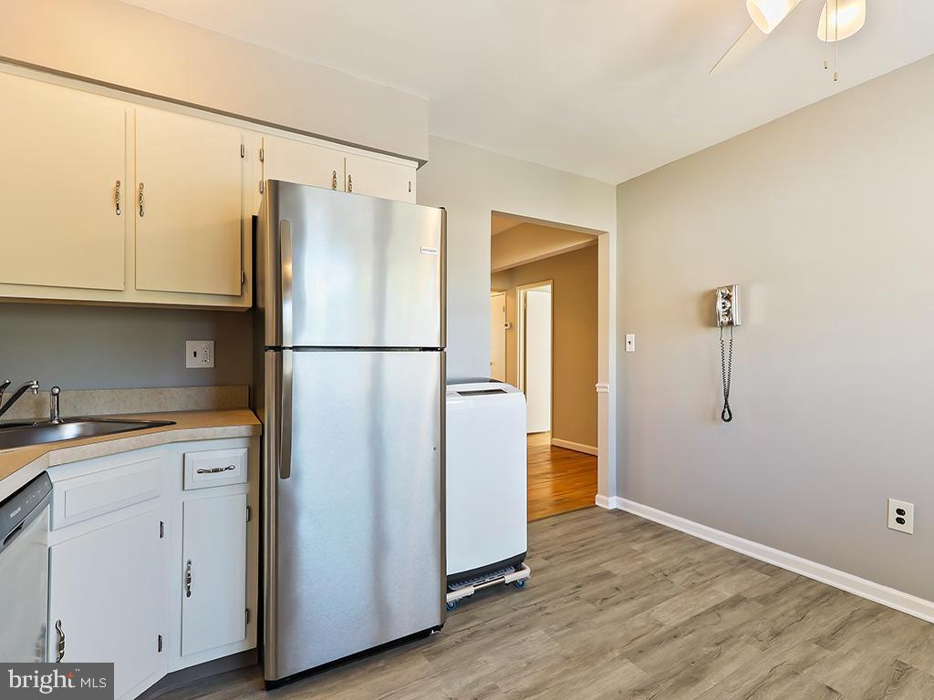 2101 Silver Court Hamilton, NJ 08690 - Photo 8 of 27 Updated kitchen with stainless steel appliances