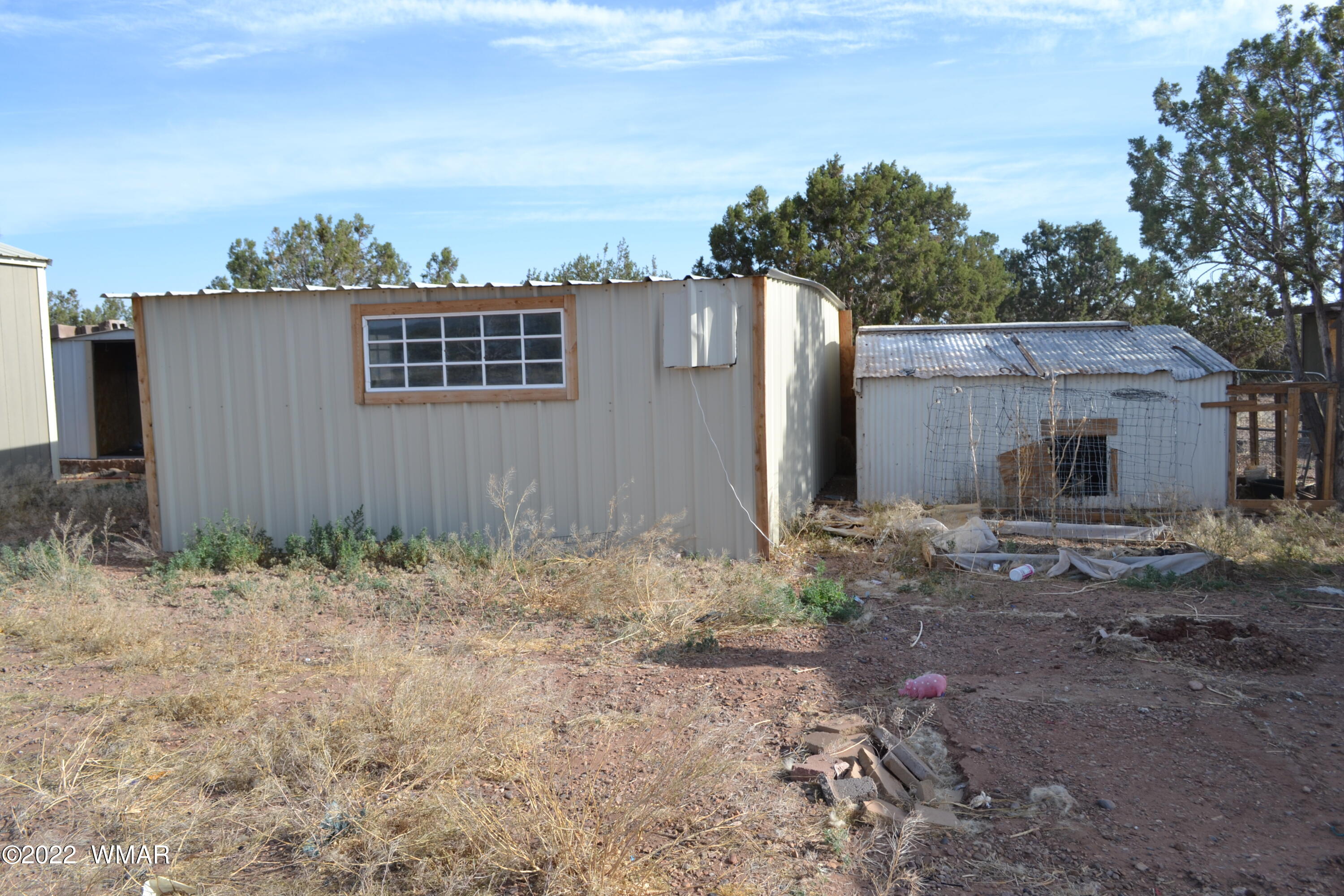 4330 Mountain View Road Snowflake, AZ 85937 - Photo 12 of 20 a backyard of a house with lots of green space