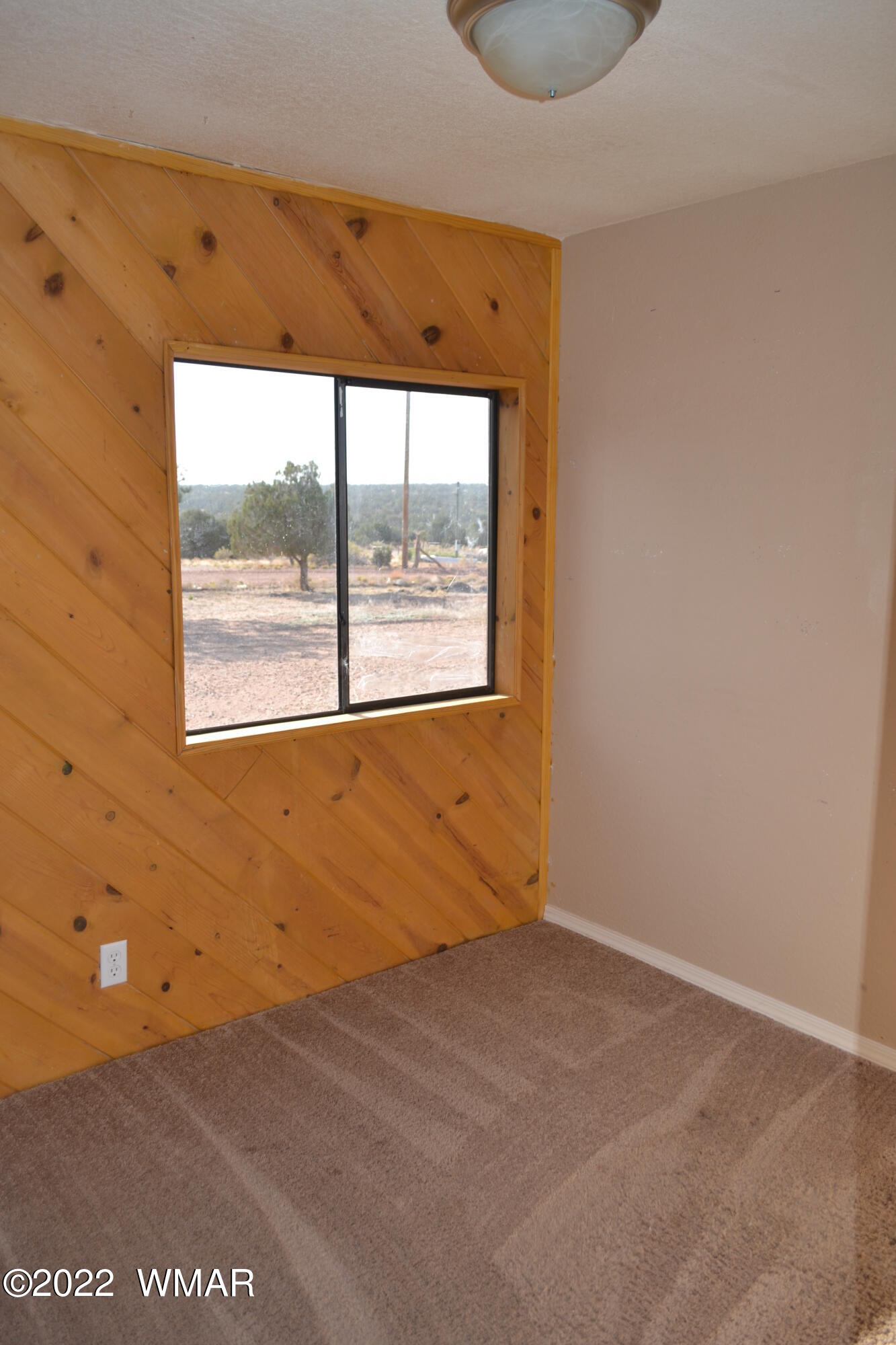 4330 Mountain View Road Snowflake, AZ 85937 - Photo 6 of 20 a view of an empty room with a window