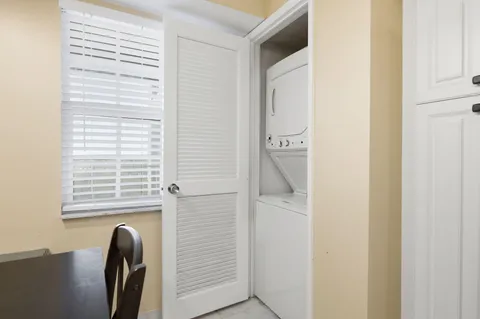 $298,000 | 4015 West Palm Aire Drive, Pompano Beach, FL 33069