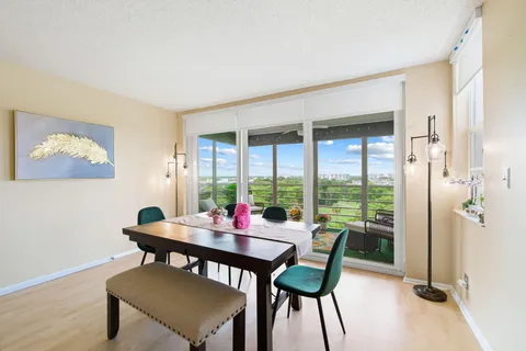 $298,000 | 4015 West Palm Aire Drive, Pompano Beach, FL 33069