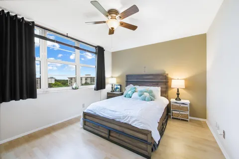 $298,000 | 4015 West Palm Aire Drive, Pompano Beach, FL 33069