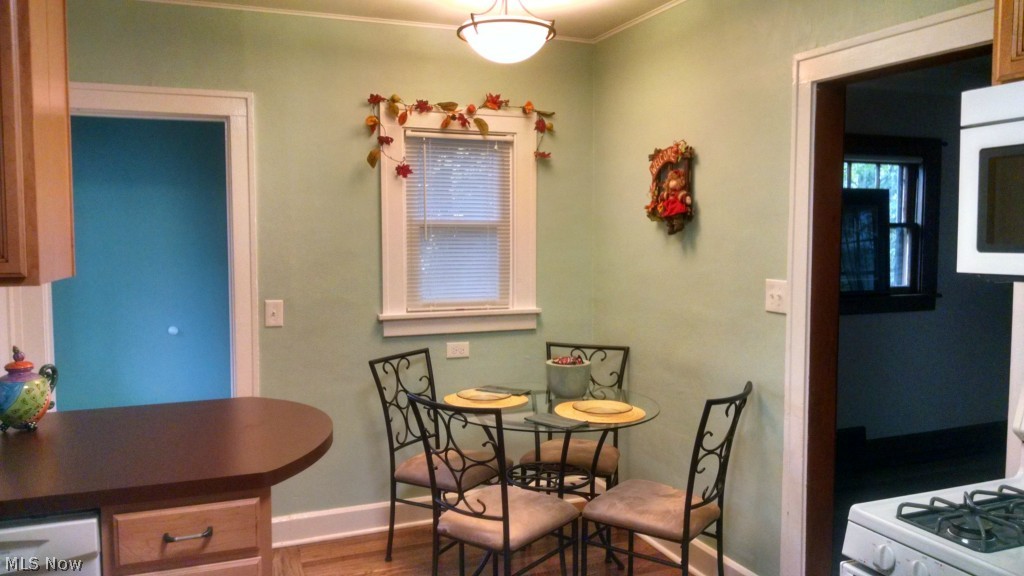 864 Roanoke Road Cleveland Heights, OH 44121 - Photo 10 of 25