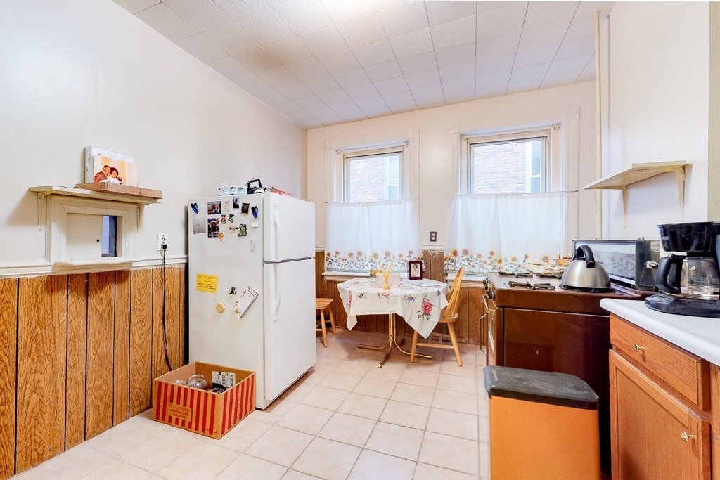 39 Forest Street Boston, MA 02119 - Photo 18 of 42
