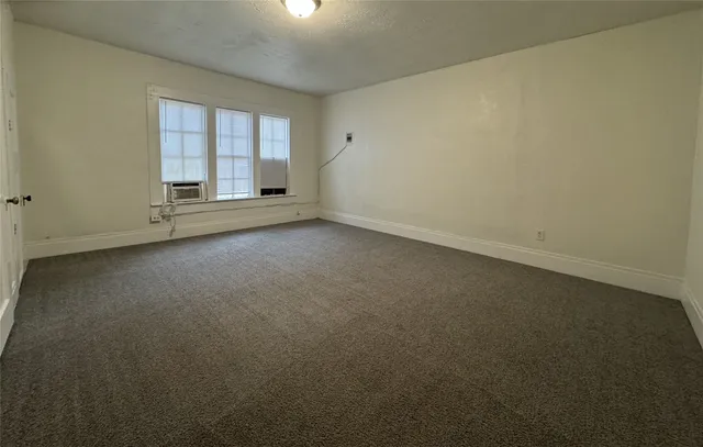 $1,150 | 110 Barnard Street, Livingston, TX 77351