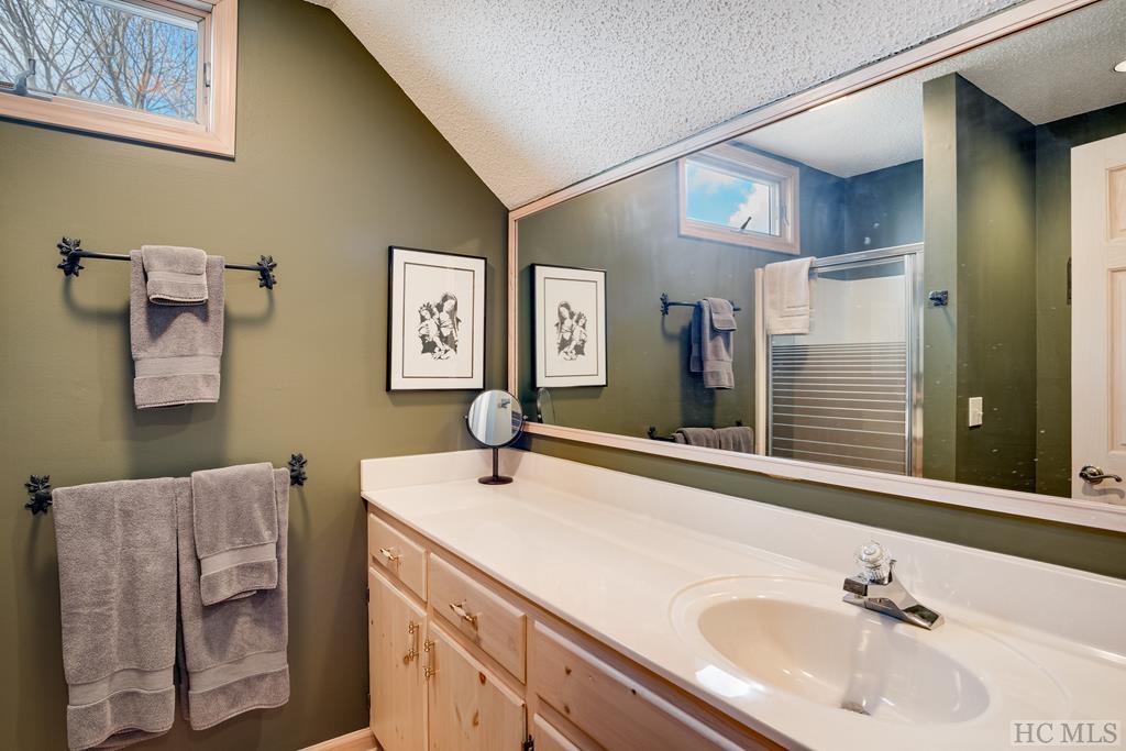 169 Foggy Ridge Road Sapphire, NC 28774 - Photo 21 of 59 Gallery Image 21