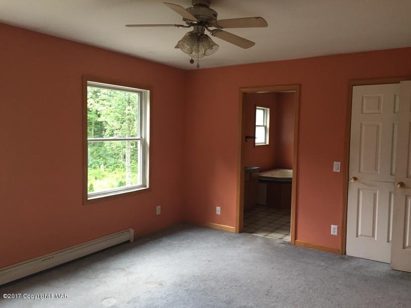 133 Bloss Road Greentown, PA 18426 - Photo 16 of 31 Master bedroom