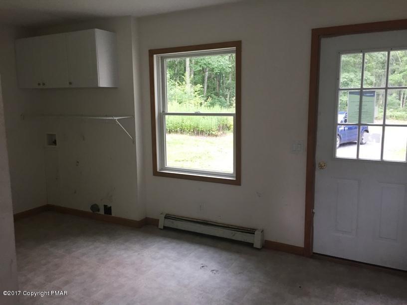 133 Bloss Road Greentown, PA 18426 - Photo 24 of 31 Laundry