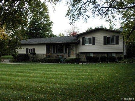 6393 Maybee Road Clarkston, MI 48346 - Photo 1 of 8 Picture Perfect