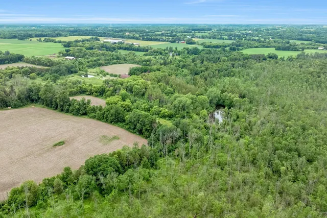 $3,100,000 | 4002 County Rd I, Saukville, WI 53080