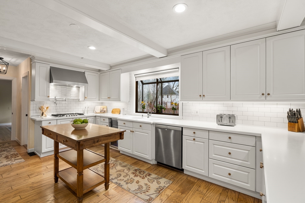 6 Chanticleer Road Sudbury, MA 01776 - Photo 11 of 42 Gallery Image 11