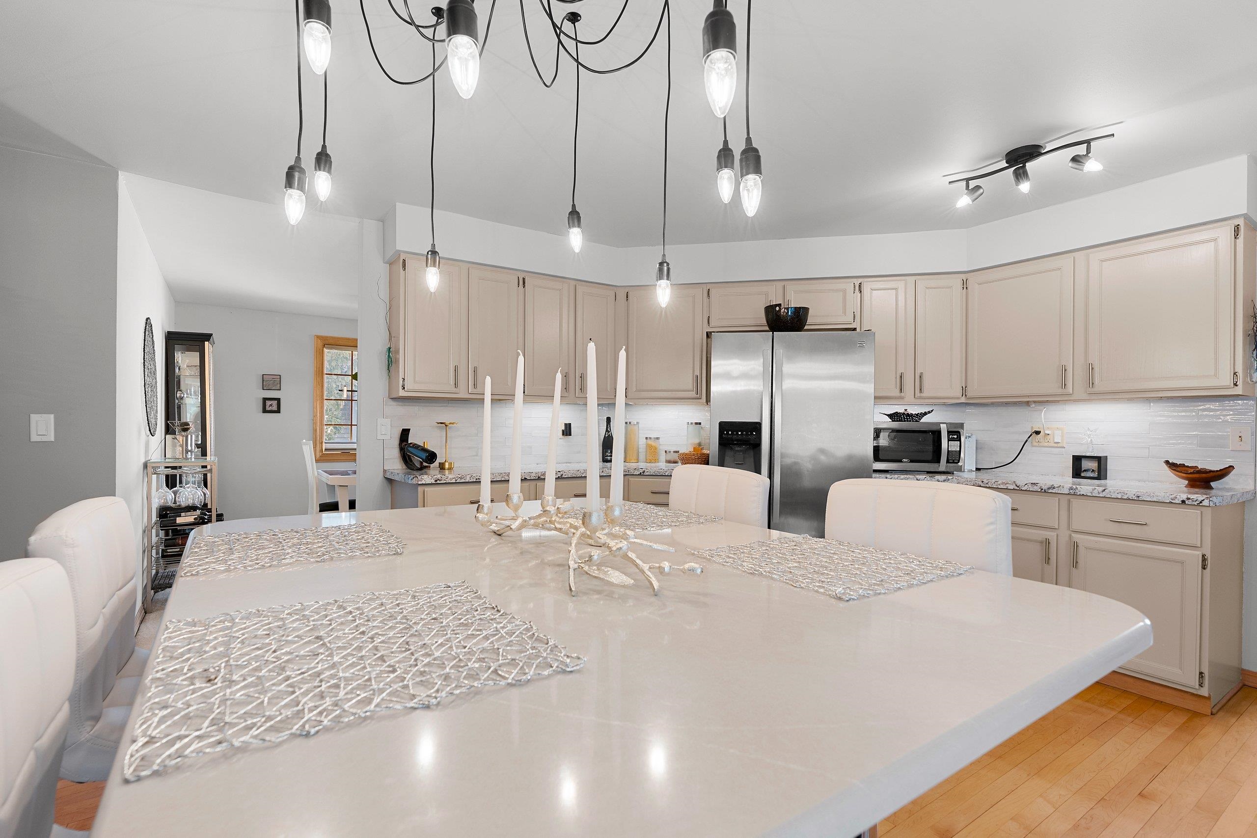 1831 South Mayfair Drive Appleton, WI 54914 - Photo 16 of 41