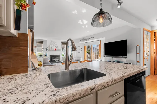 $315,000 | 1831 South Mayfair Drive, Appleton, WI 54914