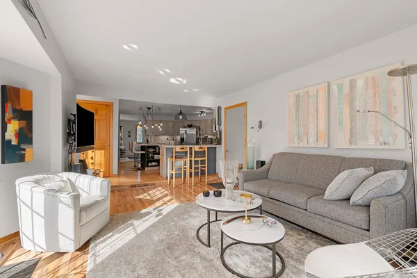 $315,000 | 1831 South Mayfair Drive, Appleton, WI 54914