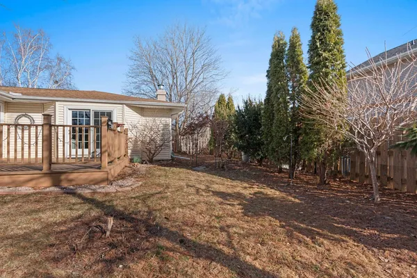 $315,000 | 1831 South Mayfair Drive, Appleton, WI 54914