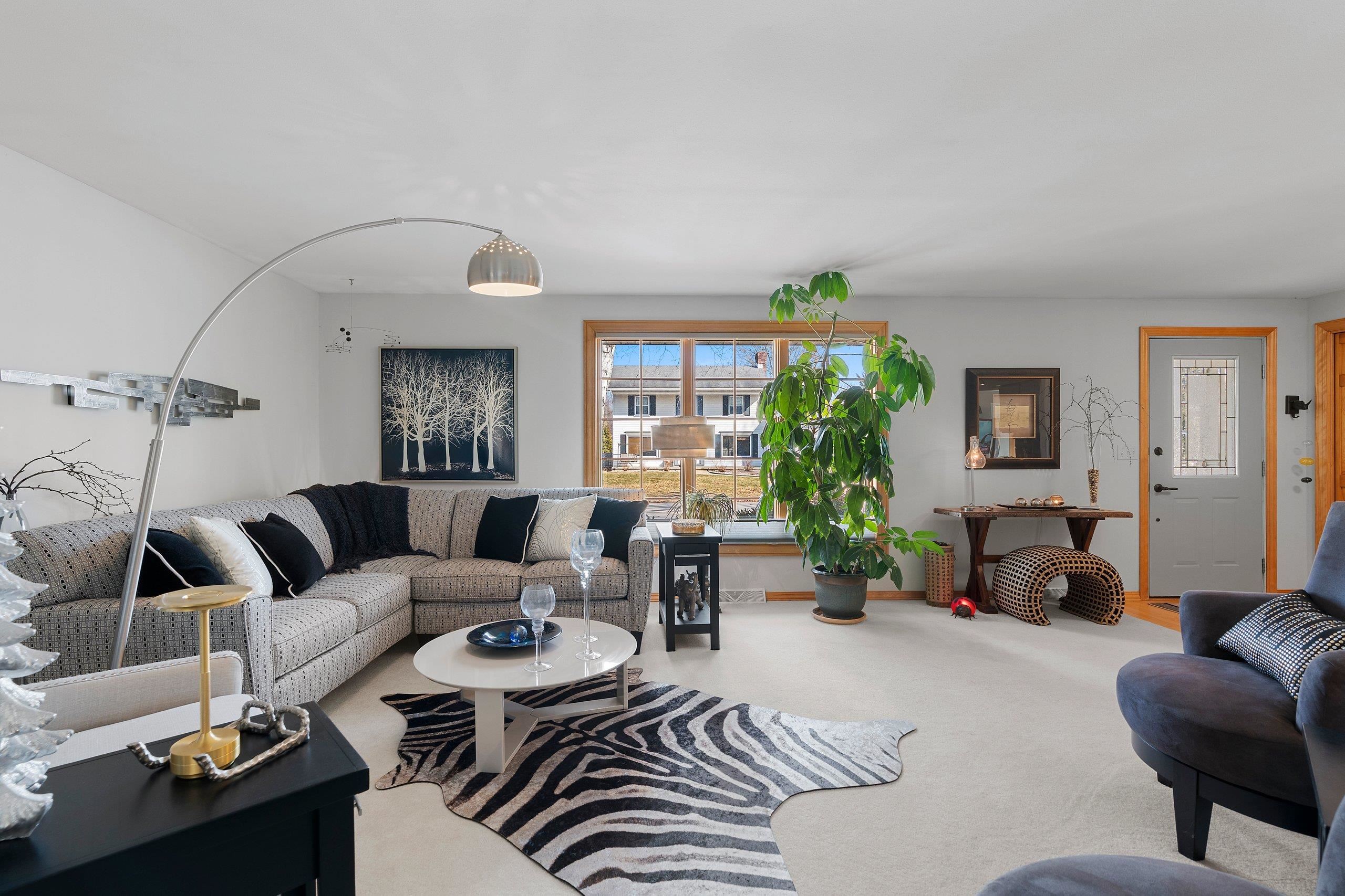 1831 South Mayfair Drive Appleton, WI 54914 - Photo 5 of 41