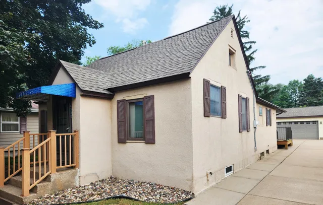 $225,000 | 4330 West 8th Street, Goodview, MN 55987