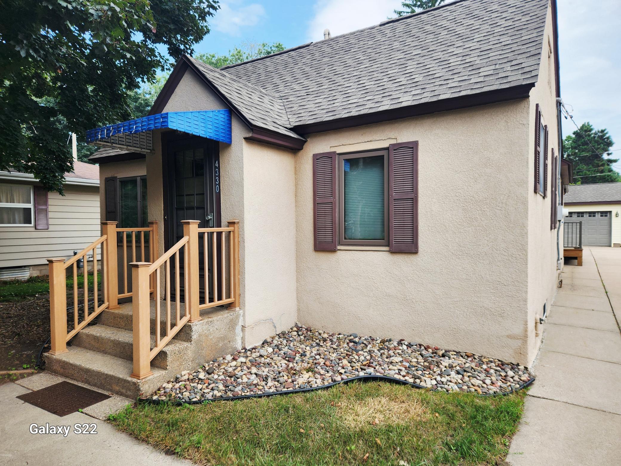 4330 West 8th Street Goodview, MN 55987 - Photo 2 of 20