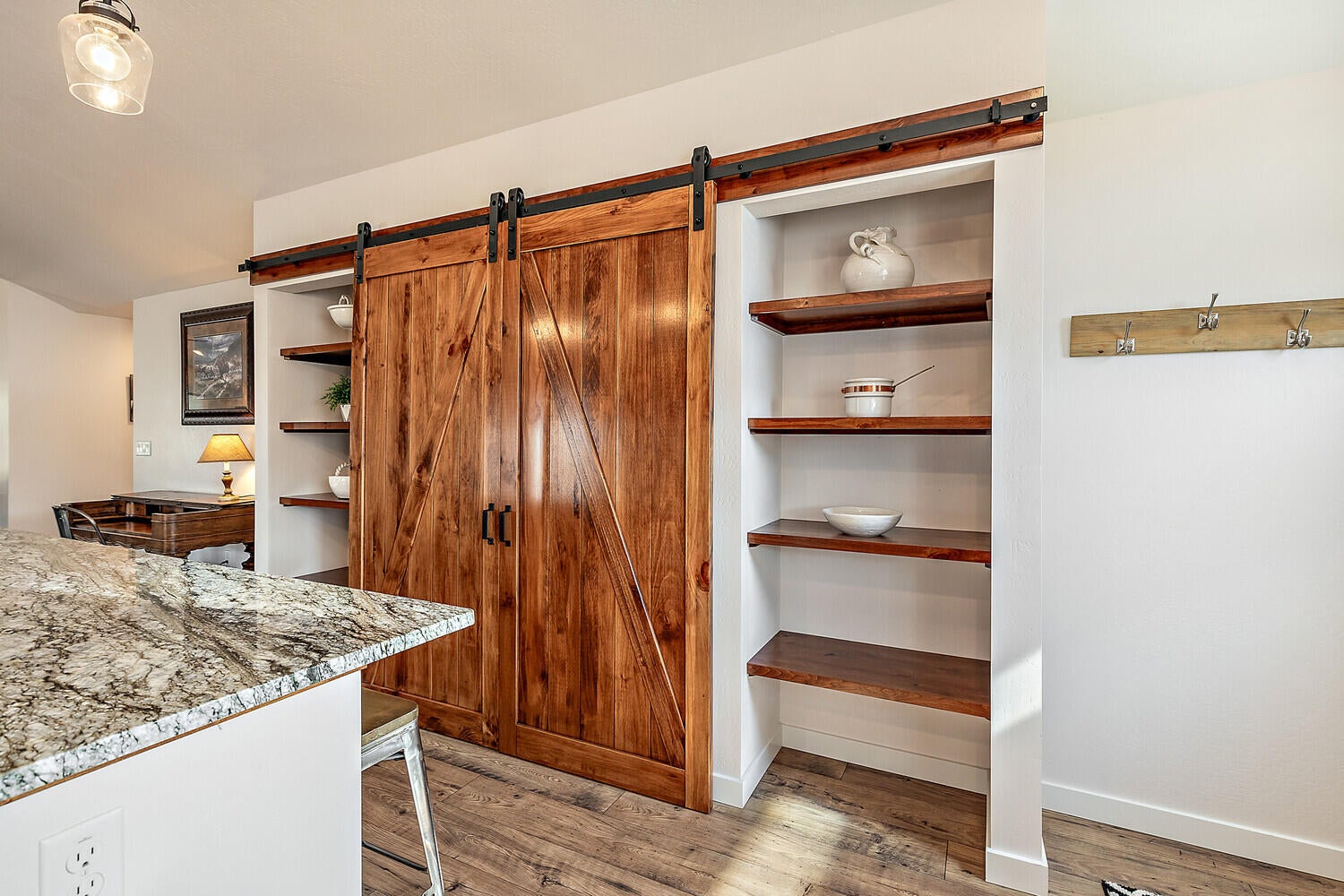 205 Suncrest Road Talent, OR 97540 - Photo 11 of 32 21_SR_21_mls