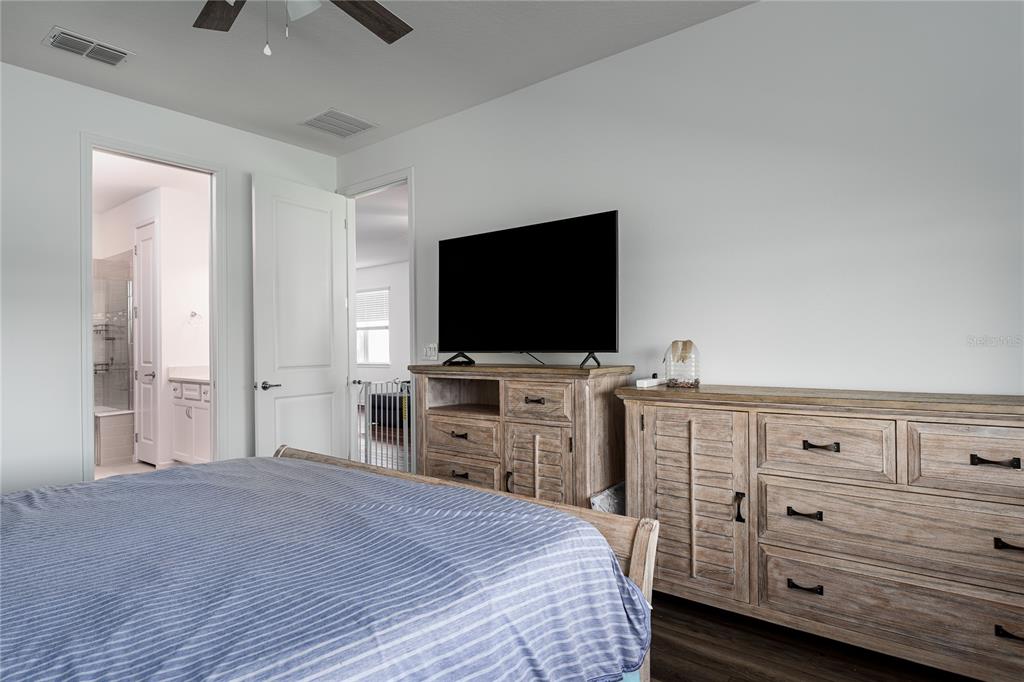 10641 Spring Tide Way Palmetto, FL 34221 - Photo 14 of 40