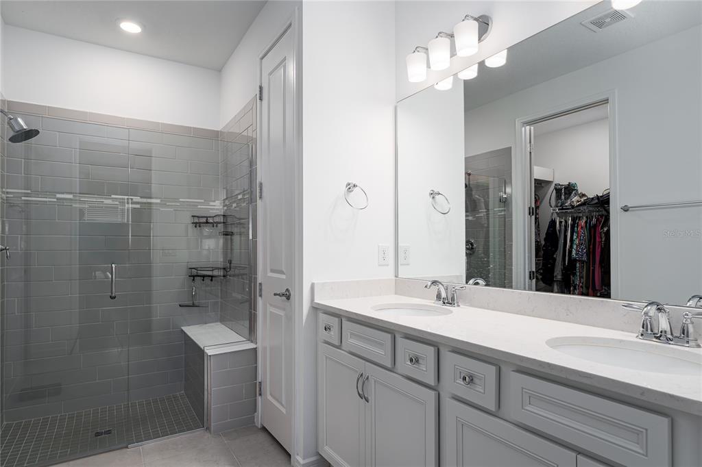 10641 Spring Tide Way Palmetto, FL 34221 - Photo 16 of 40