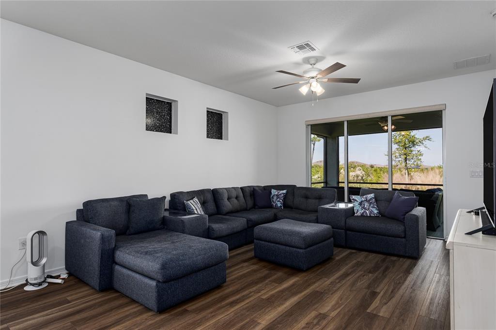 10641 Spring Tide Way Palmetto, FL 34221 - Photo 6 of 40