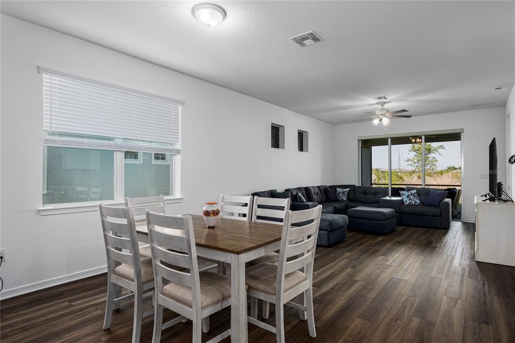 10641 Spring Tide Way Palmetto, FL 34221 - Photo 9 of 40