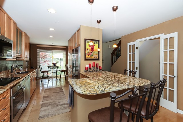 241 Timber Ridge Lane Lake Barrington, IL 60010 - Photo 13 of 33 a view of a dining area with furniture