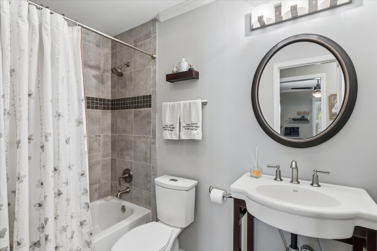 616 Edinburgh Lane, Unit B Prospect Heights, IL 60070 - Photo 17 of 20