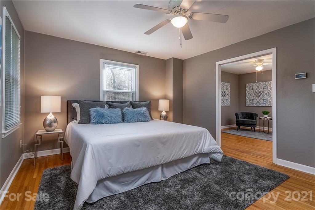 2227 Seth Thomas Road Charlotte, NC 28210 - Photo 18 of 33 Gallery Image 18