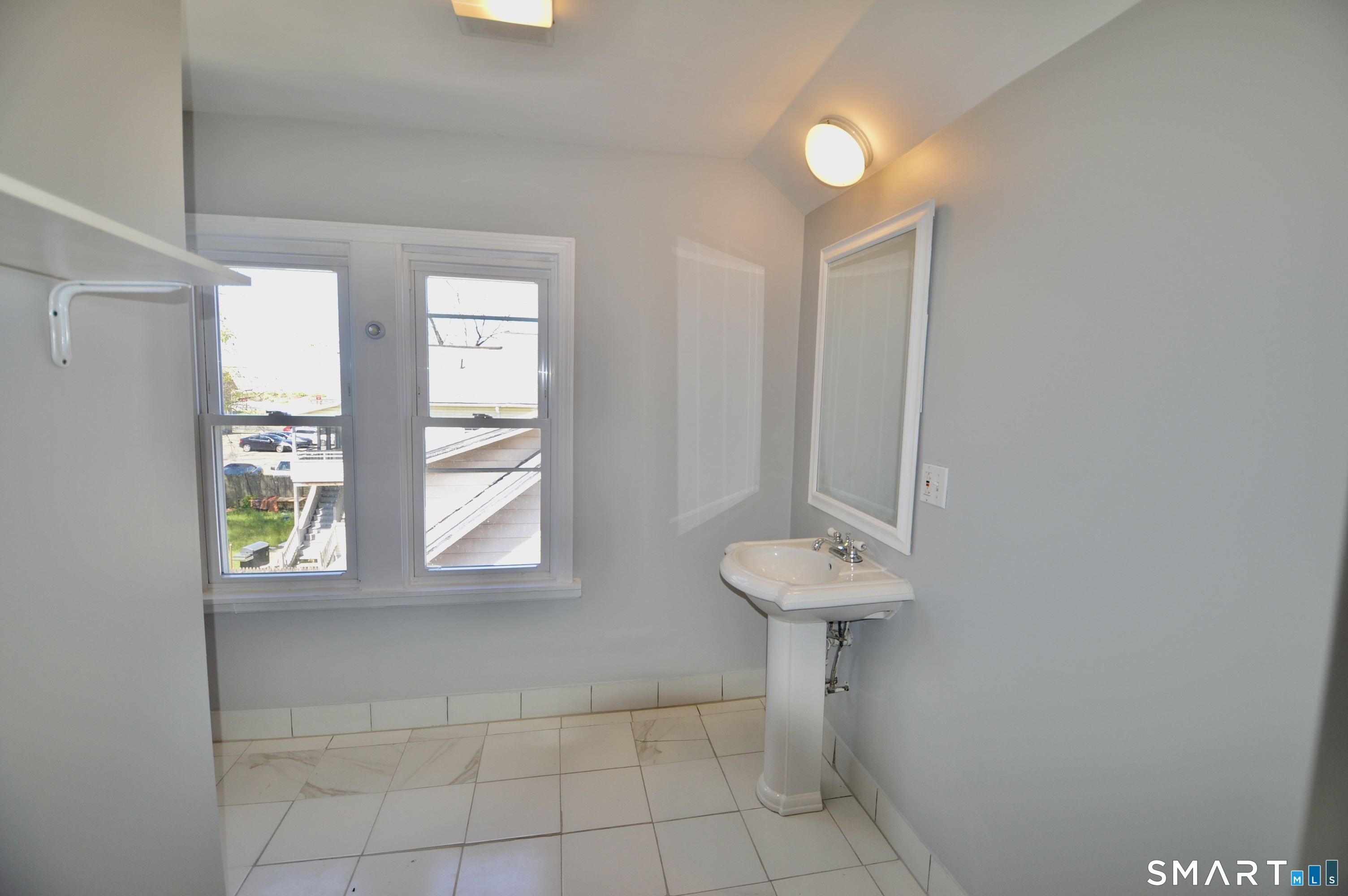 48 Riverview Place Stratford, CT 06615 - Photo 19 of 32