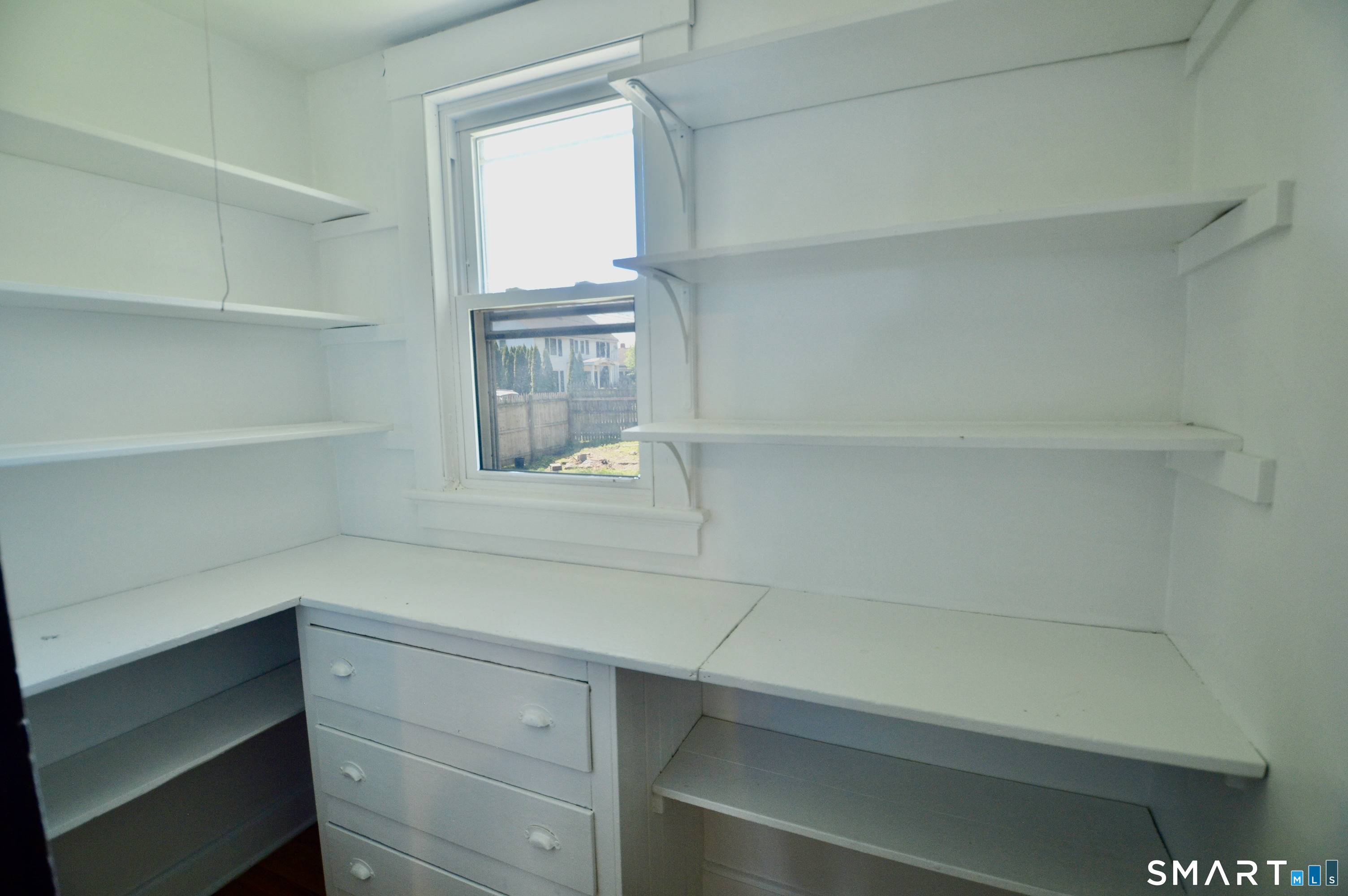 48 Riverview Place Stratford, CT 06615 - Photo 10 of 32