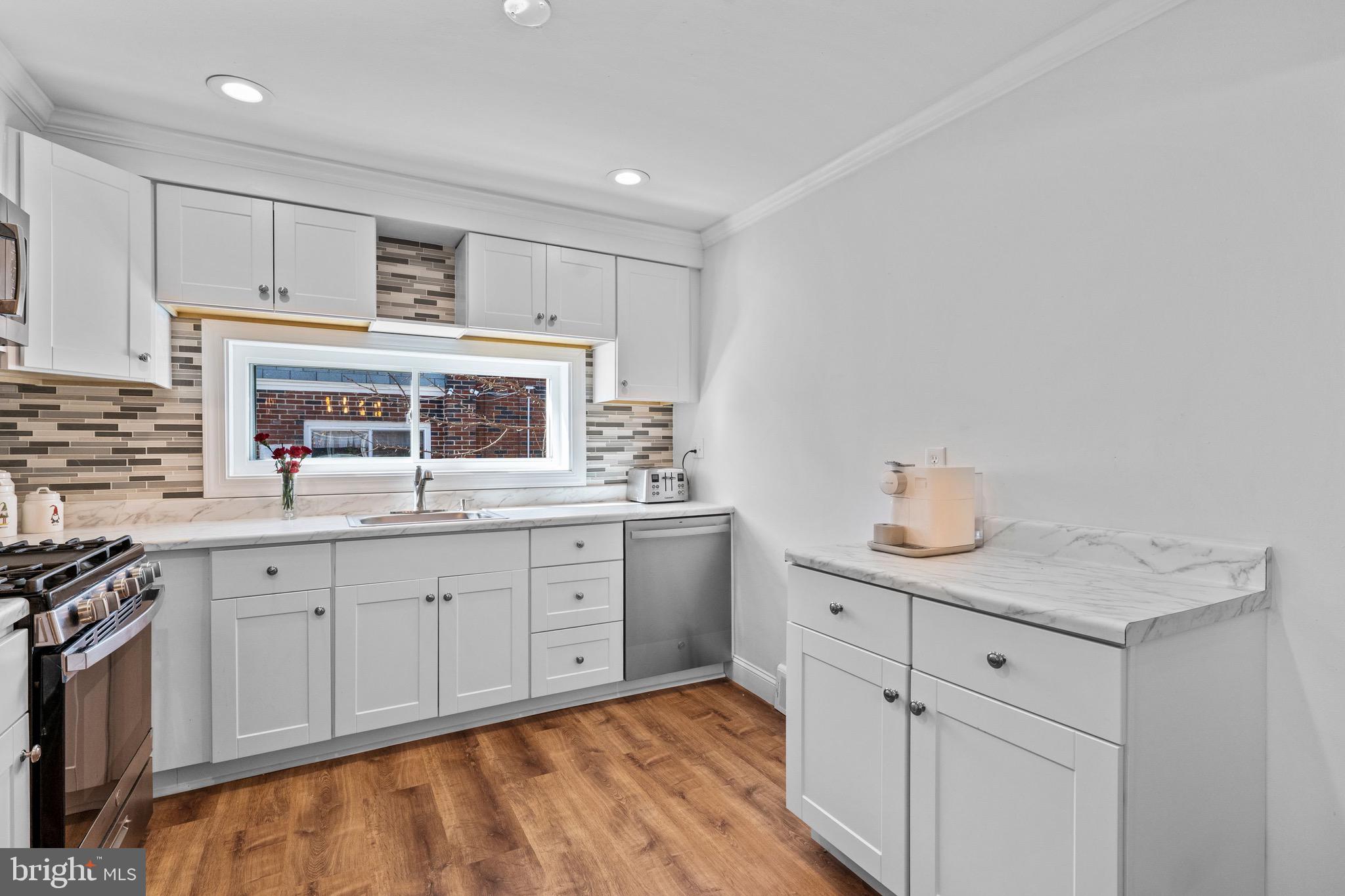 8904 Blue Grass Road Philadelphia, PA 19152 - Photo 14 of 28 Gallery Image 14