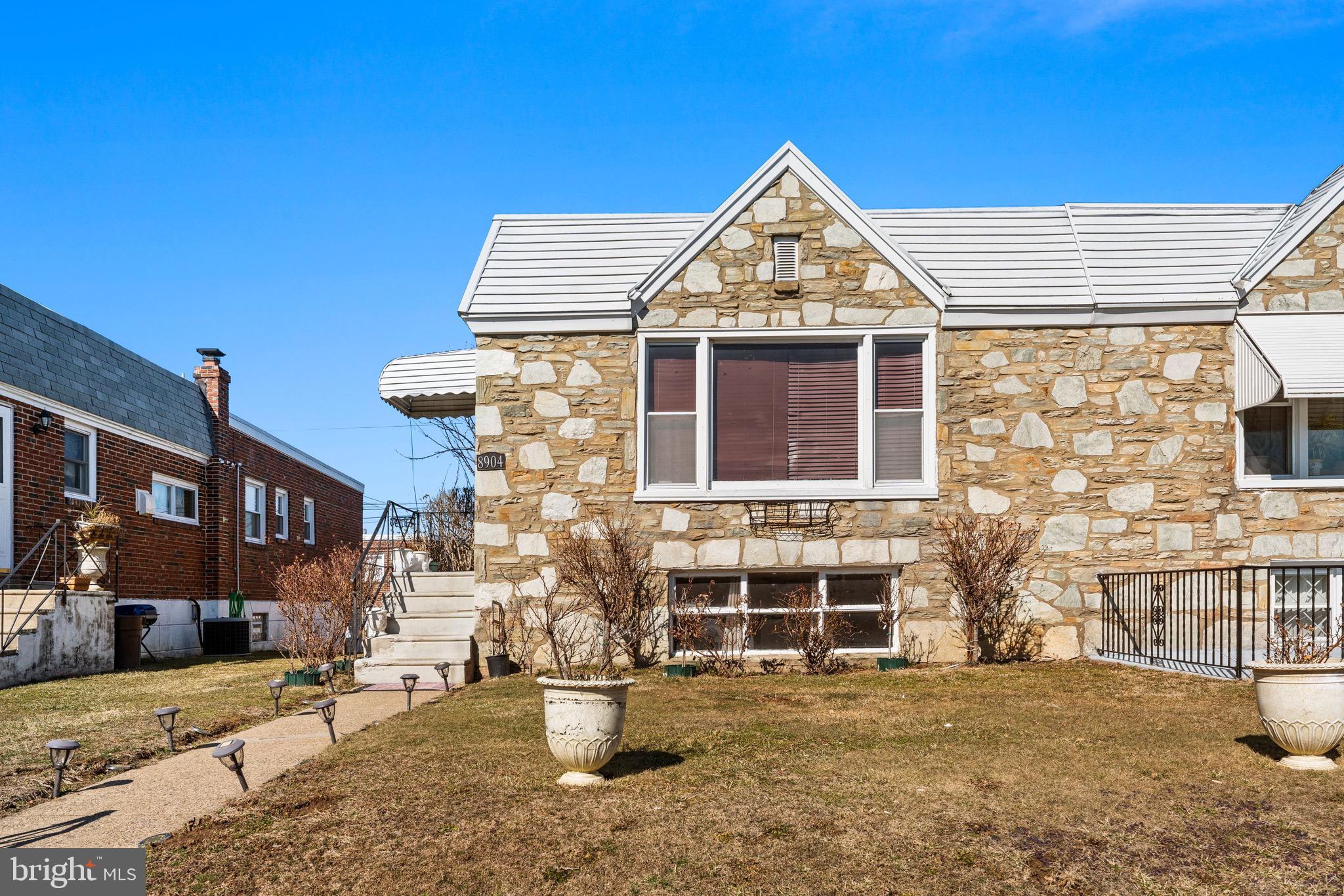 8904 Blue Grass Road Philadelphia, PA 19152 - Photo 2 of 28 Gallery Image 2