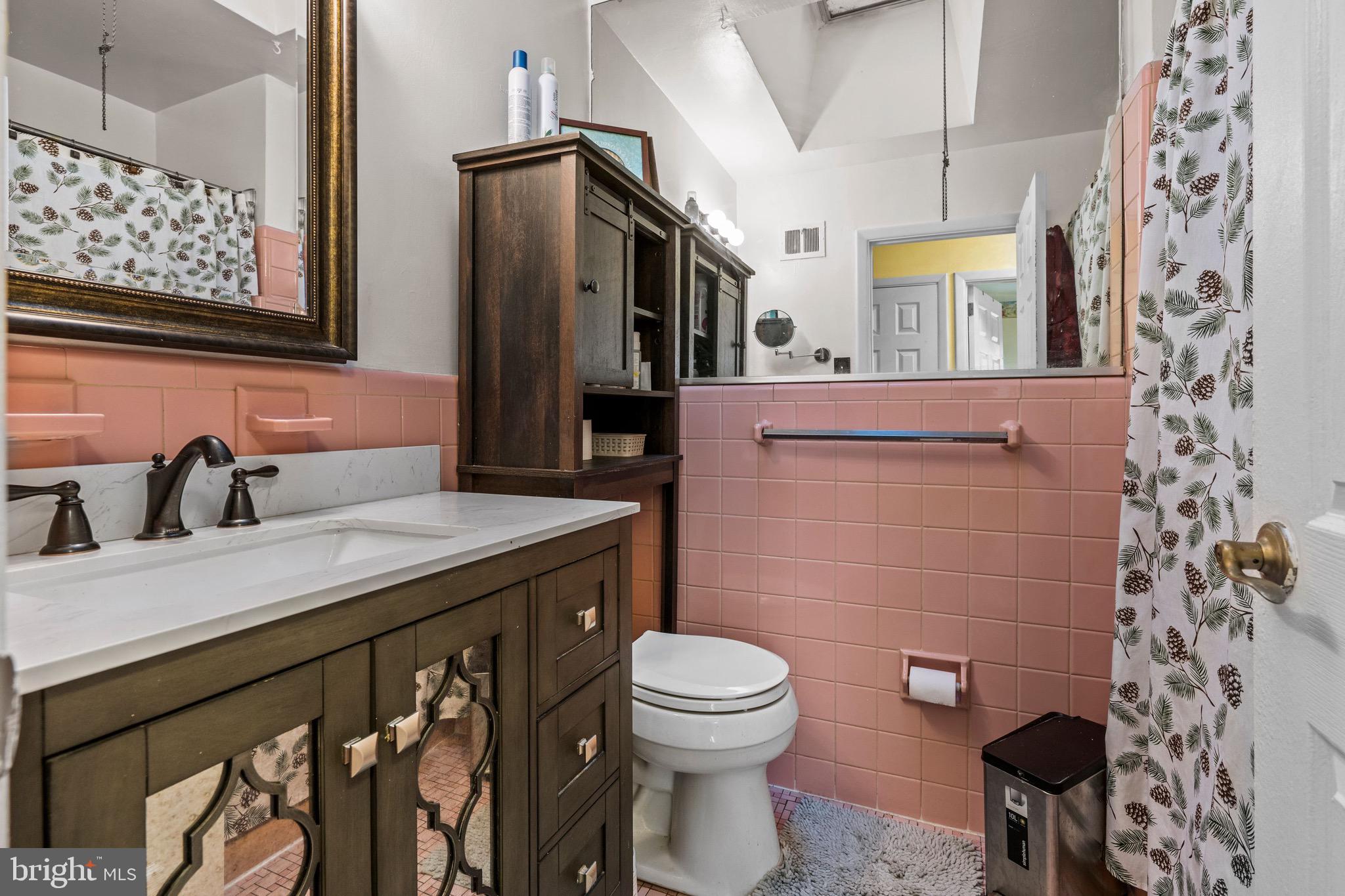 8904 Blue Grass Road Philadelphia, PA 19152 - Photo 21 of 28 Gallery Image 21