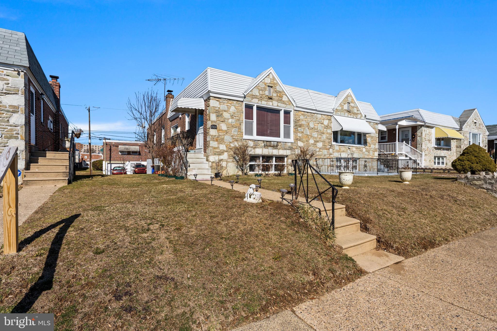 8904 Blue Grass Road Philadelphia, PA 19152 - Photo 3 of 28 Gallery Image 3