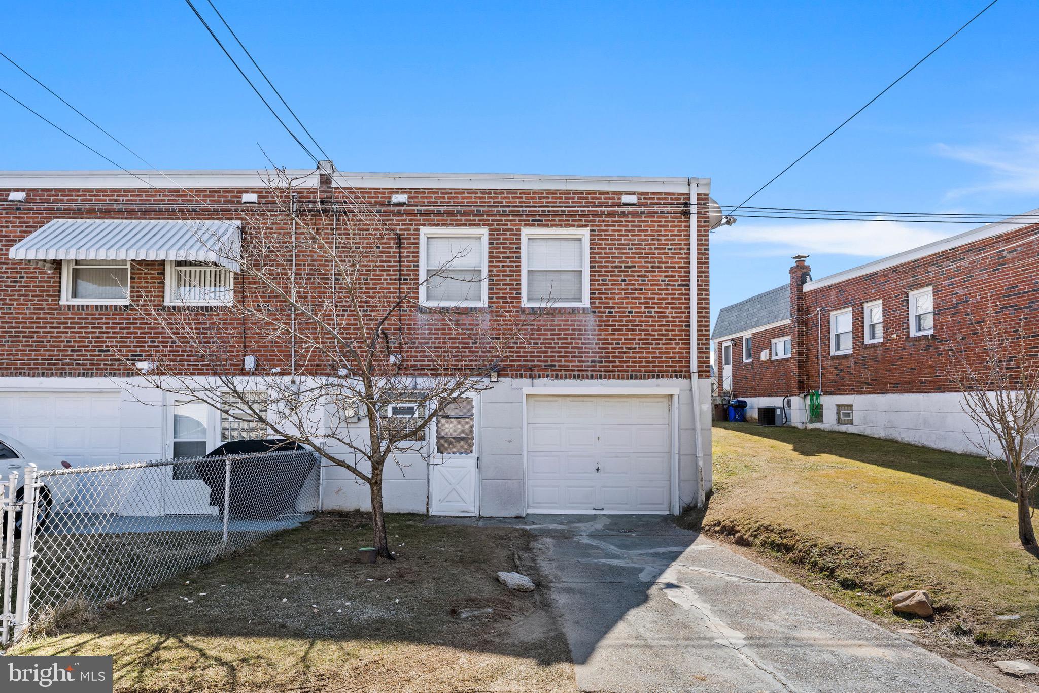 8904 Blue Grass Road Philadelphia, PA 19152 - Photo 6 of 28 Gallery Image 6
