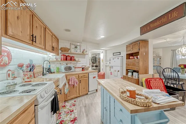 $1,000,000 | Undisclosed Address, Elizabeth, CO 80107