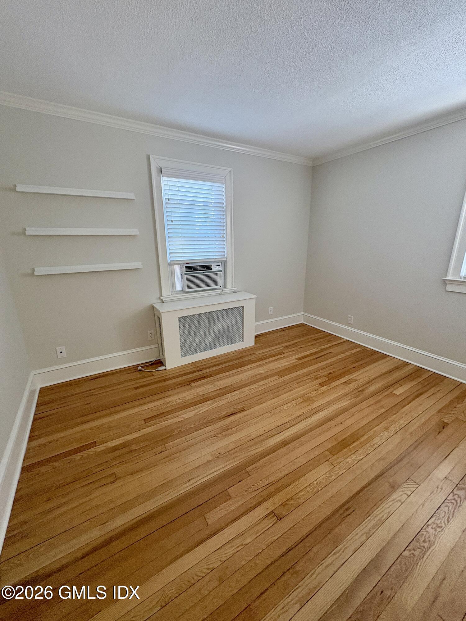 124 Pemberwick Road, Unit LEFT SIDE Greenwich, CT 06831 - Photo 15 of 27 BEDROOM #2