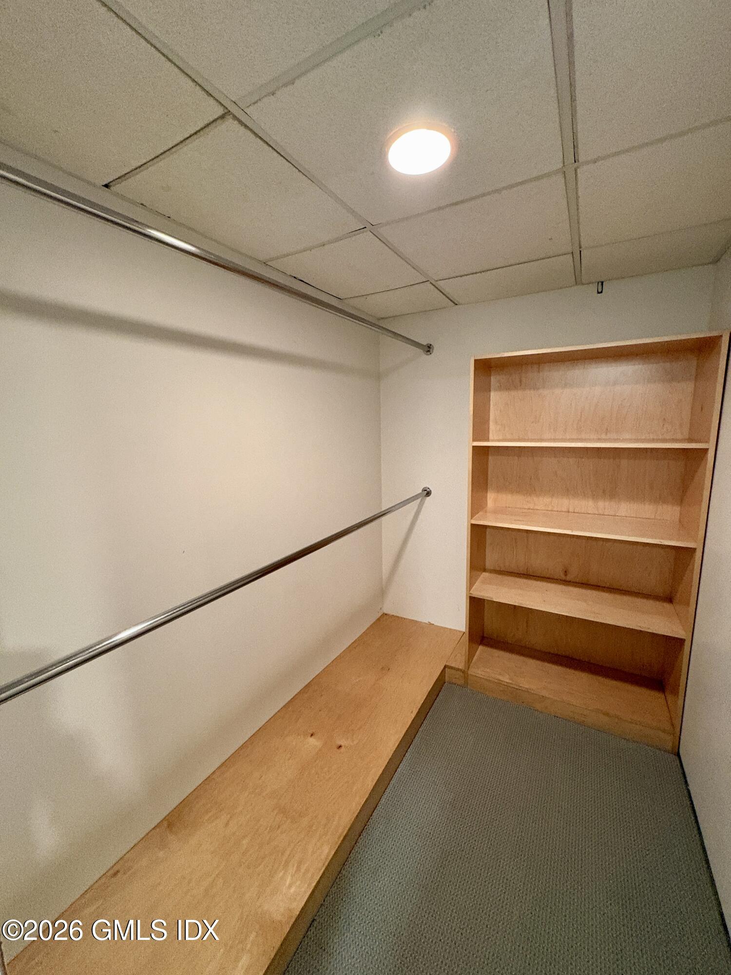 124 Pemberwick Road, Unit LEFT SIDE Greenwich, CT 06831 - Photo 18 of 27 WALK-IN CLOSET