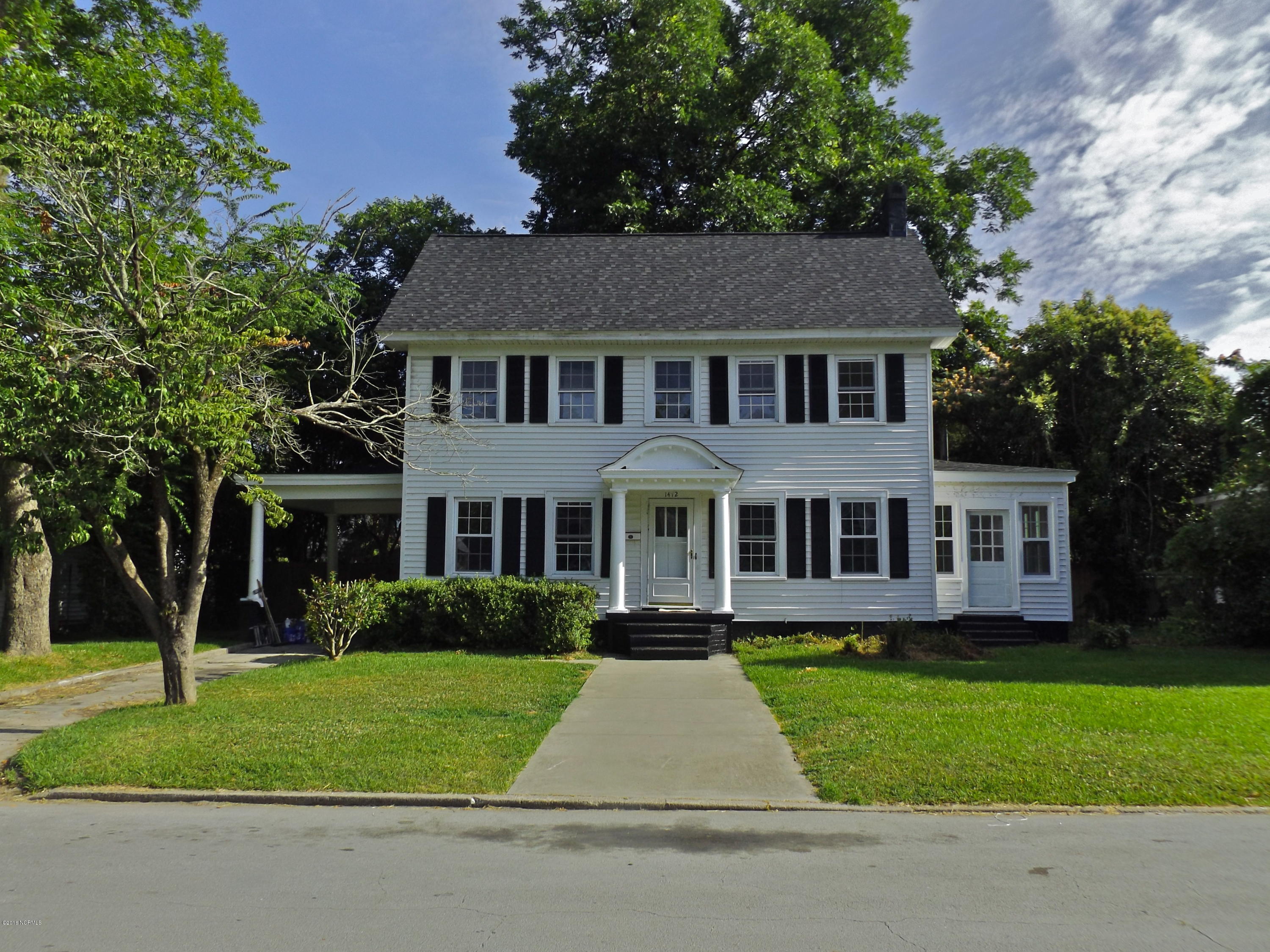 1412 Rhem Avenue New Bern, NC 28560 - Photo 3 of 28 Southern Charm Style Home