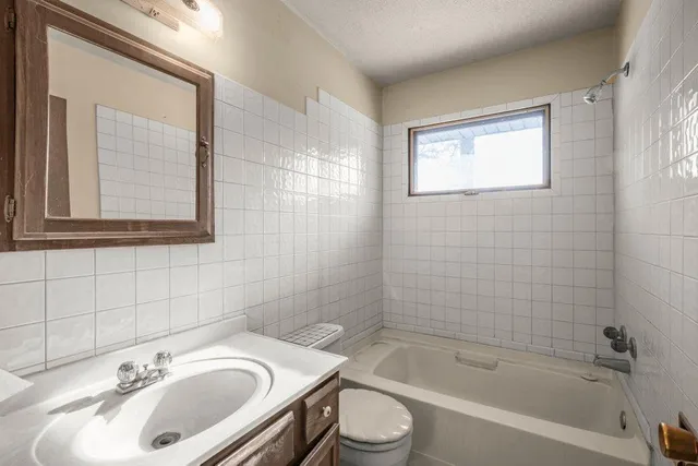 $249,900 | 4709 Hampton Road, Mound, MN 55364