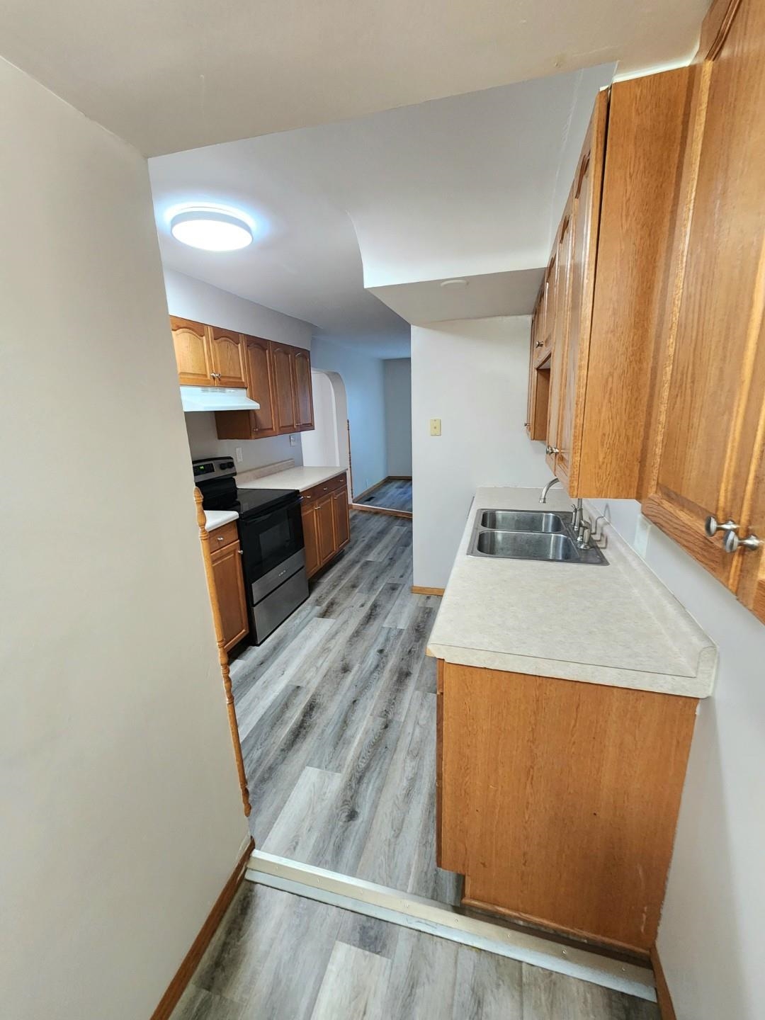 330 7th Street Baraboo, WI 53913 - Photo 14 of 21