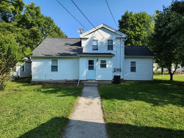 $249,900 | 330 7th Street, Baraboo, WI 53913