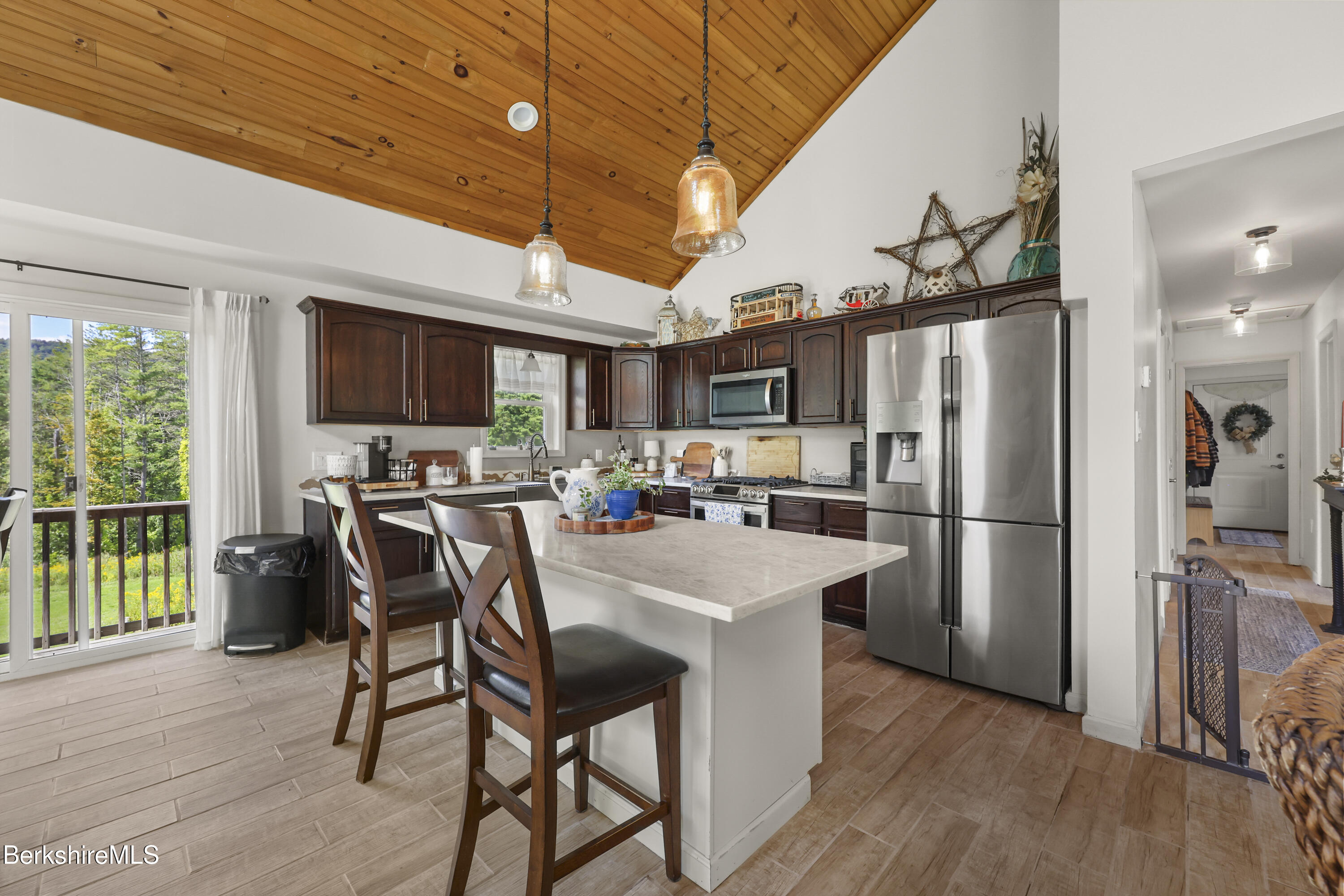 159 Cascade Street Pittsfield, MA 01201 - Photo 9 of 26 45 Kitchen