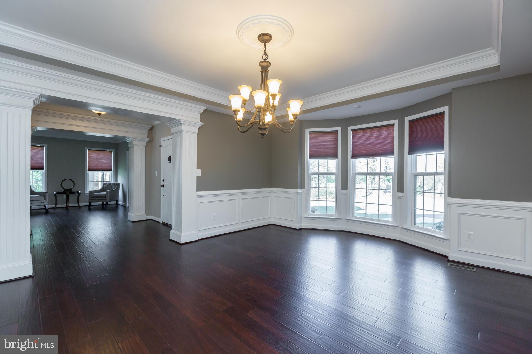 700 Walker Road Great Falls, VA 22066 - Photo 11 of 30 Dining Room