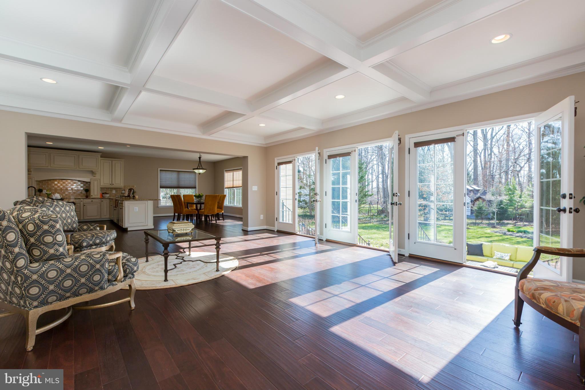 700 Walker Road Great Falls, VA 22066 - Photo 14 of 30 Family Room