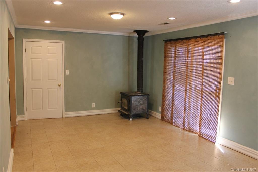 75 Bear Rock Loop Road, Unit 2 Hendersonville, NC 28739 - Photo 11 of 23 Gallery Image 11