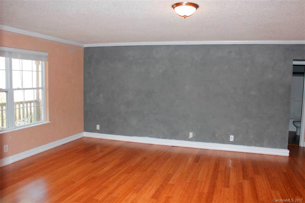 75 Bear Rock Loop Road, Unit 2 Hendersonville, NC 28739 - Photo 12 of 23 Gallery Image 12